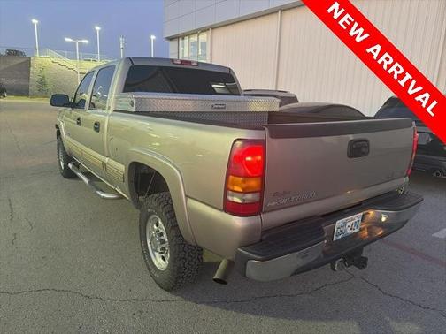2001 Chevrolet Silverado 2500 LS H/D Crew Cab