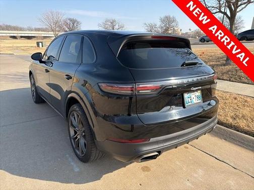 2019 Porsche Cayenne Base