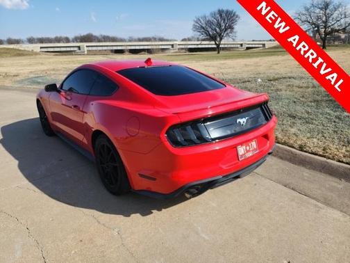 2022 Ford Mustang EcoBoost Premium