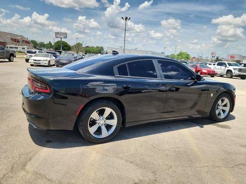 2016 Dodge Charger SXT