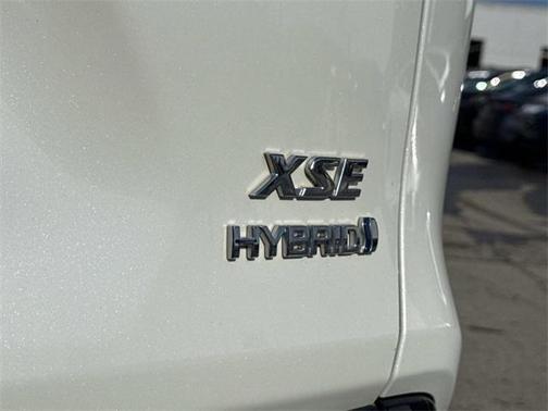 2020 Toyota RAV4 Hybrid XSE