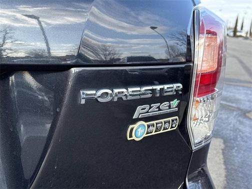 2017 Subaru Forester 2.5i Limited