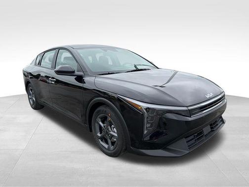 Aurora Black Pearl 2026 Kia K4 LXS