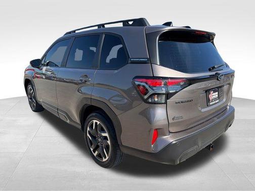 Brilliant Bronze Metallic 2025 Subaru Forester Limited