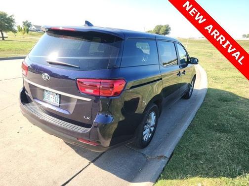 2021 Kia Sedona LX
