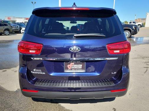 2021 Kia Sedona LX