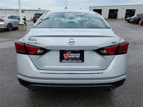 2021 Nissan Altima 2.5 SR