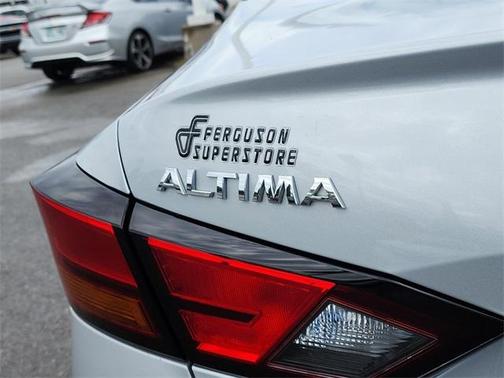 2021 Nissan Altima 2.5 SR