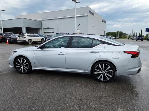 2021 Nissan Altima 2.5 SR