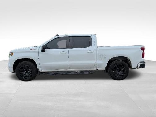 Summit White 2022 Chevrolet Silverado 1500 RST