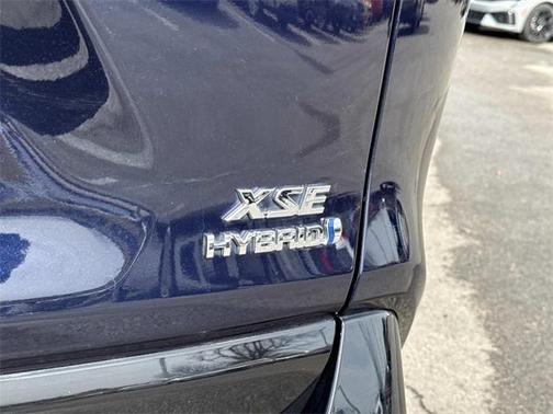 2019 Toyota RAV4 Hybrid XSE