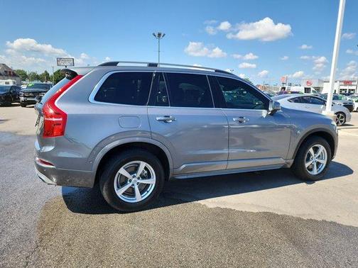2017 Volvo XC90 T5 Momentum