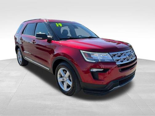 Ruby Red Metallic 2019 Ford Explorer XLT