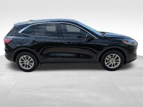 Black Metallic 2021 Ford Escape SE