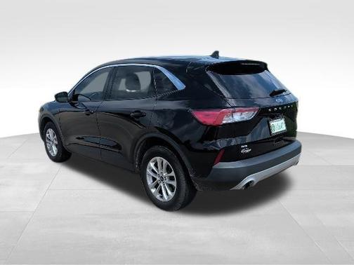 Black Metallic 2021 Ford Escape SE