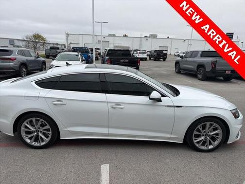 2022 Audi A5 40 Premium