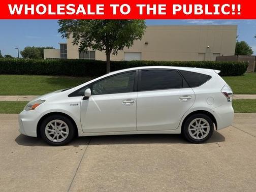 2012 Toyota Prius v Two