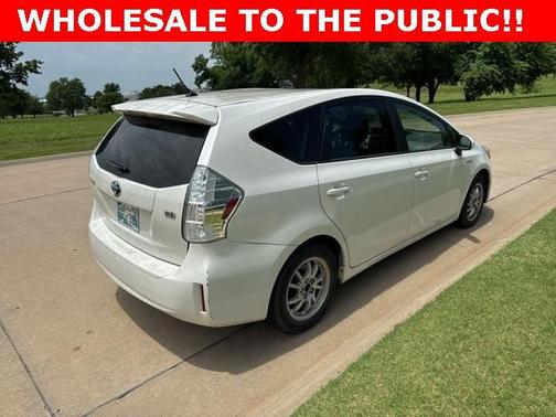 2012 Toyota Prius v Two
