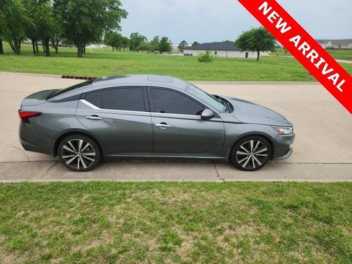 2021 Nissan Altima 2.5 Platinum