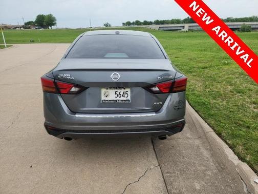2021 Nissan Altima 2.5 Platinum