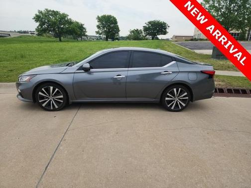 2021 Nissan Altima 2.5 Platinum