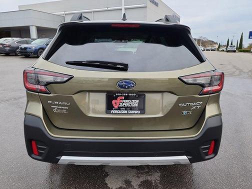 2022 Subaru Outback Limited XT