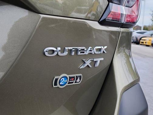 2022 Subaru Outback Limited XT