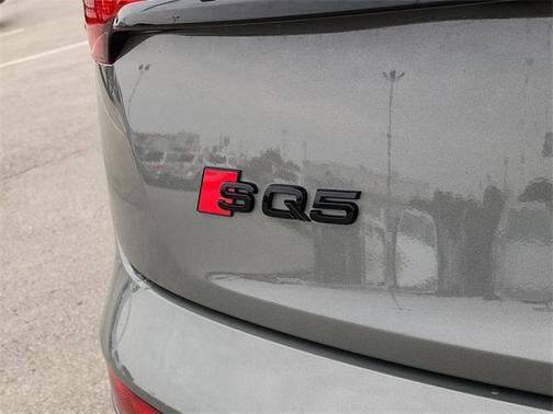 2024 Audi SQ5 3.0T Premium Plus