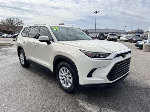 Cream 2024 Toyota Grand Highlander XLE