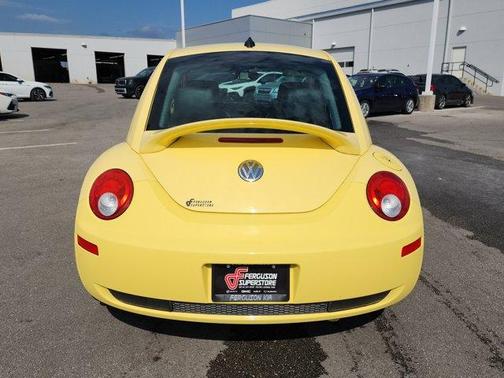2006 Volkswagen New Beetle 2.5