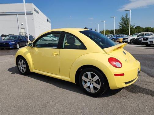 2006 Volkswagen New Beetle 2.5