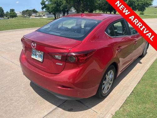 2015 Mazda Mazda3 i Touring