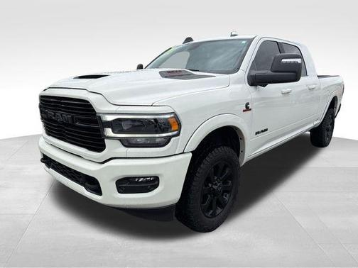 Pearl White 2024 RAM 2500 Laramie