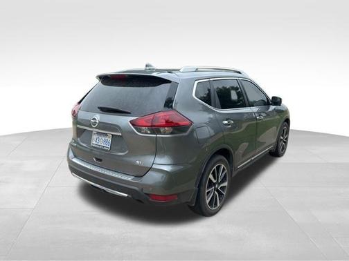 Gun Metallic 2019 Nissan Rogue SL