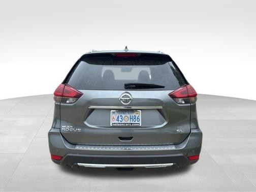 Gun Metallic 2019 Nissan Rogue SL