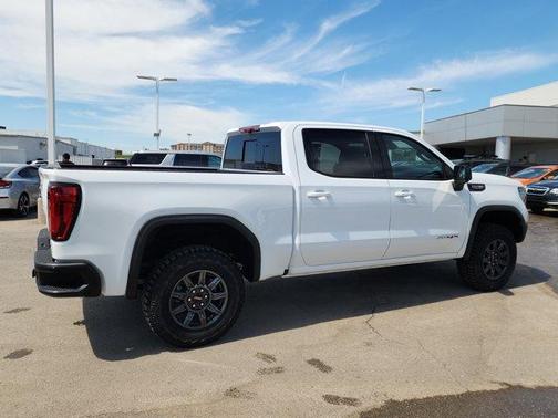 2025 GMC Sierra 1500 AT4X