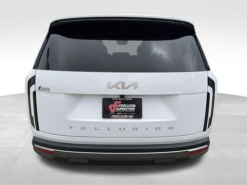 Glacial White Pearl 2027 Kia Telluride S