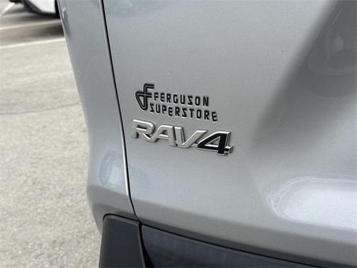 2021 Toyota RAV4 Hybrid XLE Premium