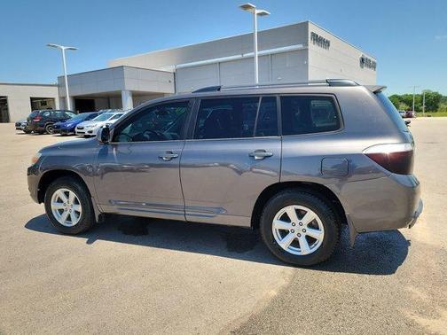 2010 Toyota Highlander SE