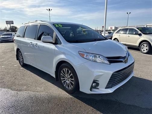 2020 Toyota Sienna XLE Premium