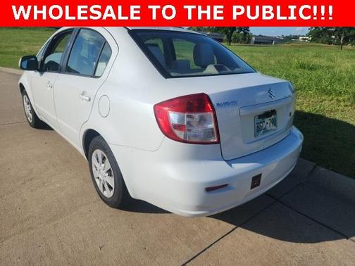 2012 Suzuki SX4 LE