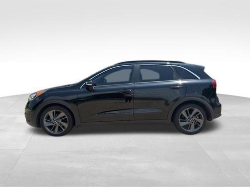 Aurora Black 2017 Kia Niro EX