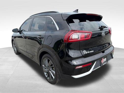 Aurora Black 2017 Kia Niro EX