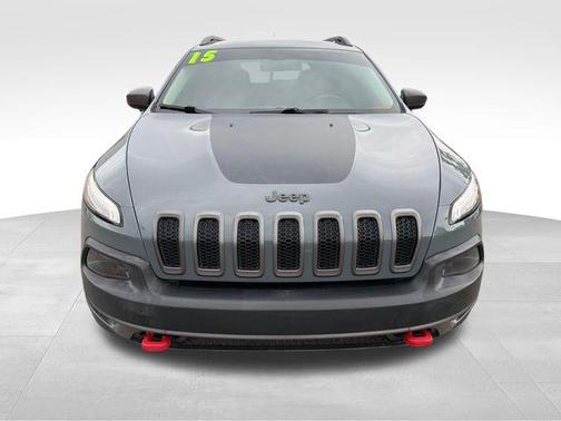 Anvil Clearcoat 2015 Jeep Cherokee Trailhawk