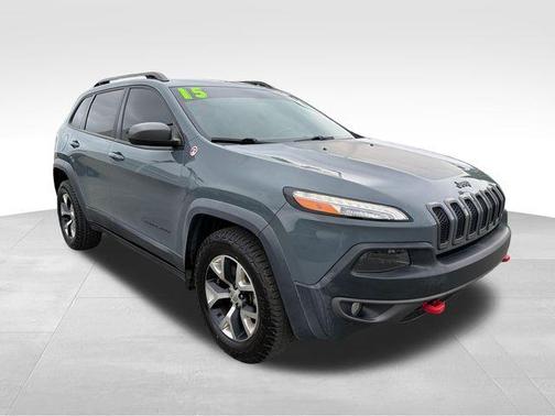 Anvil Clearcoat 2015 Jeep Cherokee Trailhawk
