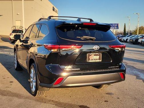 2022 Toyota Highlander Limited