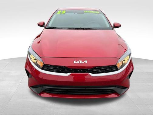 Currant Red 2023 Kia Forte LXS