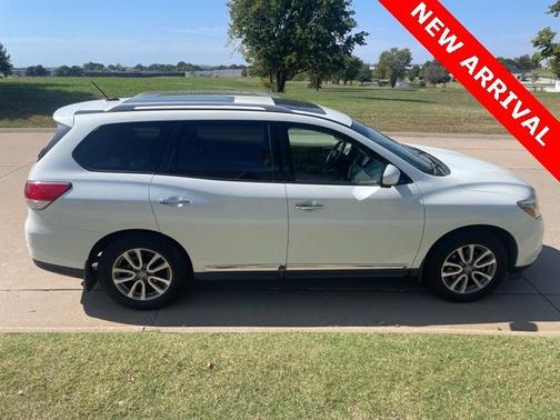 2016 Nissan Pathfinder SL