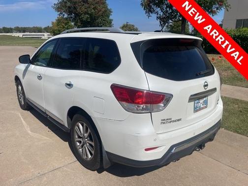 2016 Nissan Pathfinder SL