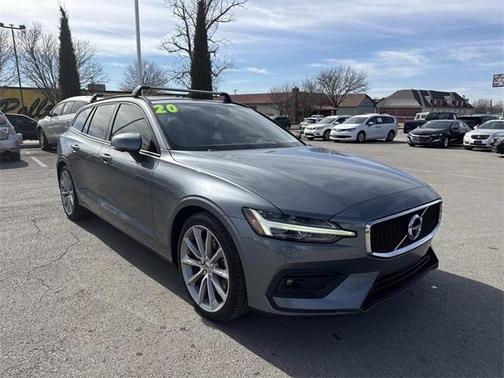 2020 Volvo V60 T5 Momentum